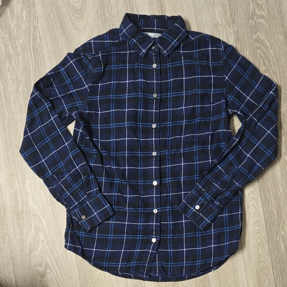 Uniqlo Men's Navy and White Checkered Flannel Shirt